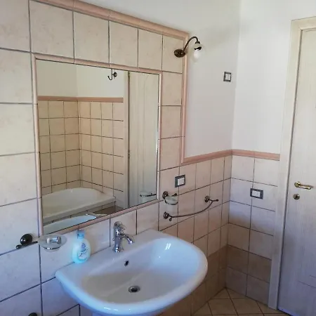 Storica Terrazza קאסטלסארדו